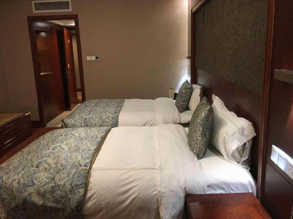 Yantai Golden Gulf Hotel Exteriör bild