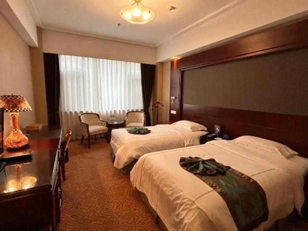 Yantai Golden Gulf Hotel Exteriör bild