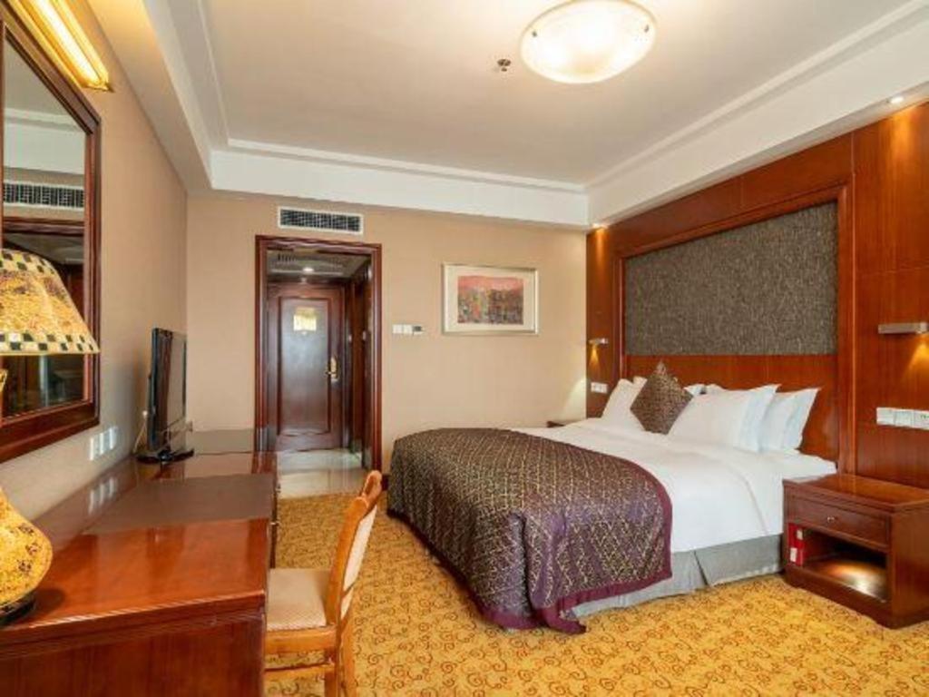 Yantai Golden Gulf Hotel Exteriör bild