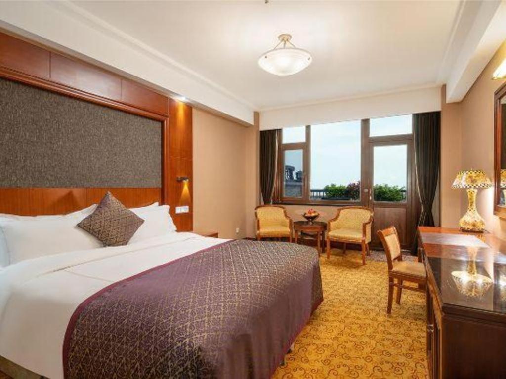 Yantai Golden Gulf Hotel Exteriör bild