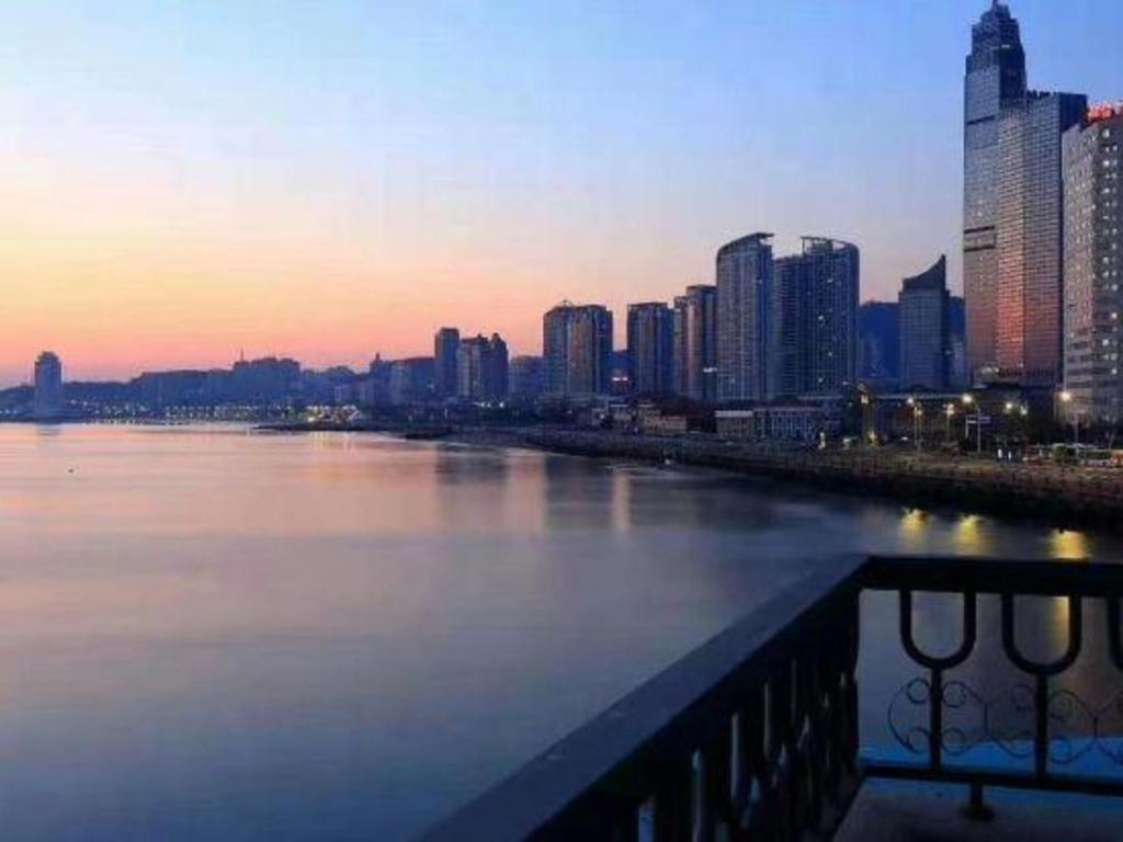 Yantai Golden Gulf Hotel Exteriör bild