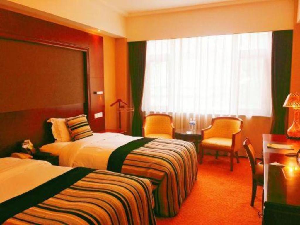 Yantai Golden Gulf Hotel Exteriör bild