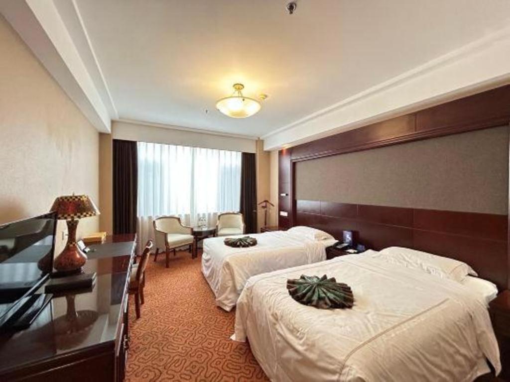 Yantai Golden Gulf Hotel Exteriör bild